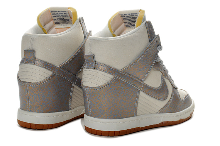 nike dunk sky high femme beige